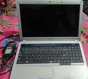Samsung Core I3 Laptop