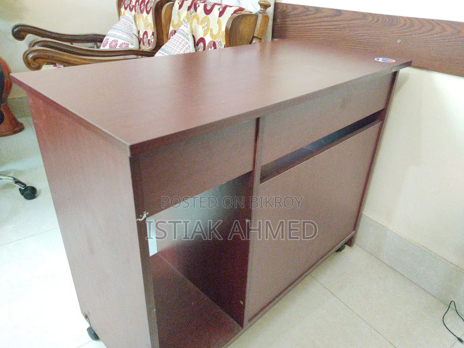 Computer Table Fully Freshed