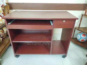 Computer Table Fully Freshed