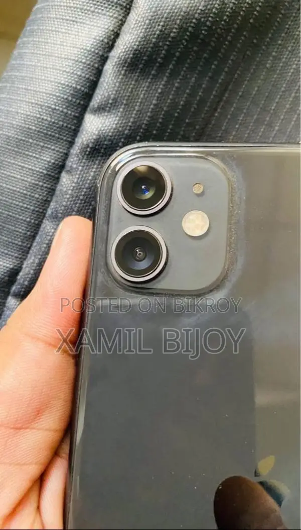 Apple iPhone 11 একদম নতুন (ব্যবহৃত)