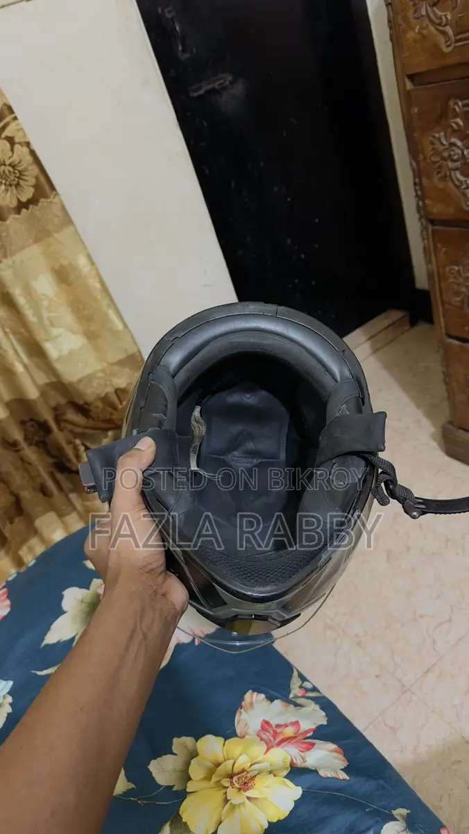 Studds Thunder Helmet Used