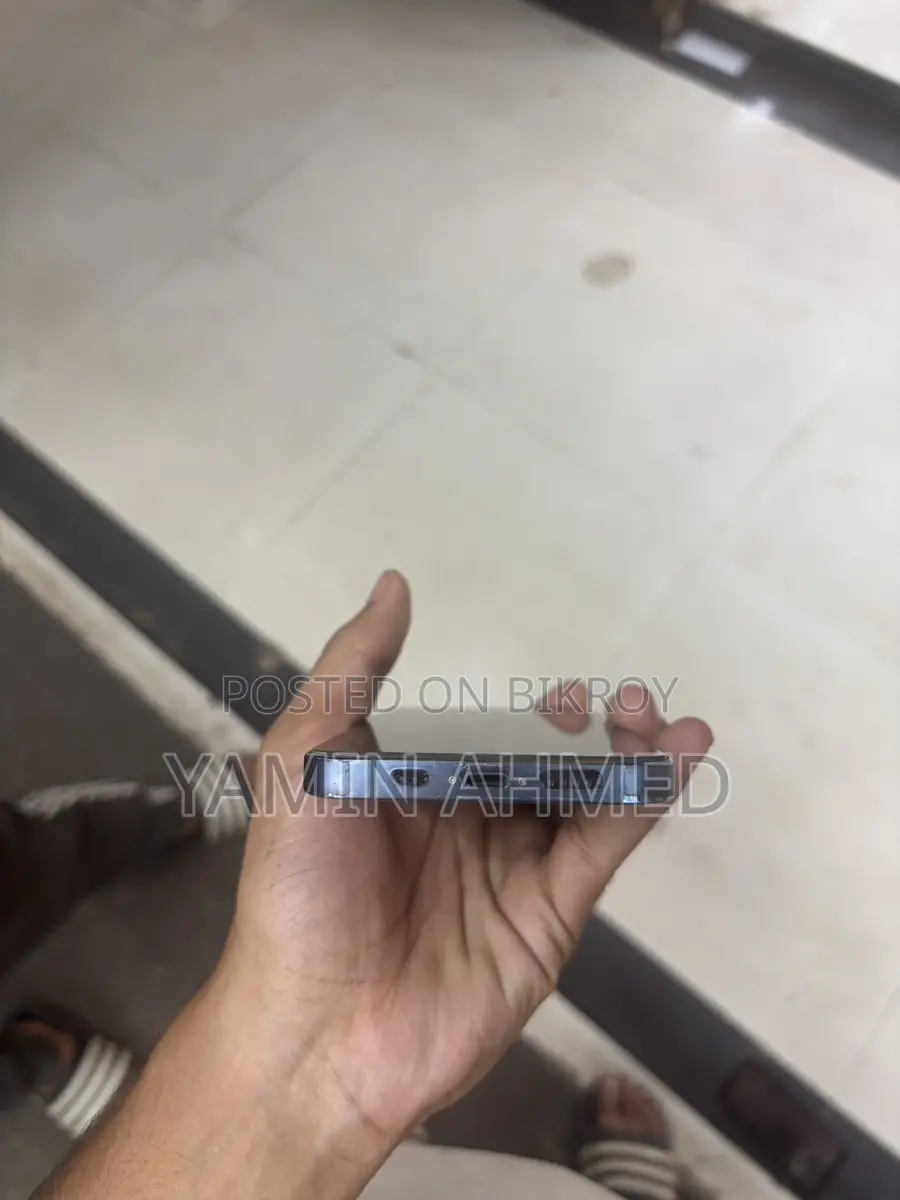 Apple iPhone 13 Pro (Used)