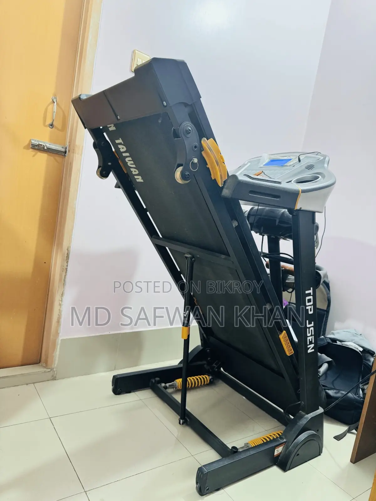 Top Jsen DK-12AB Motorized Treadmill - Like New Condition