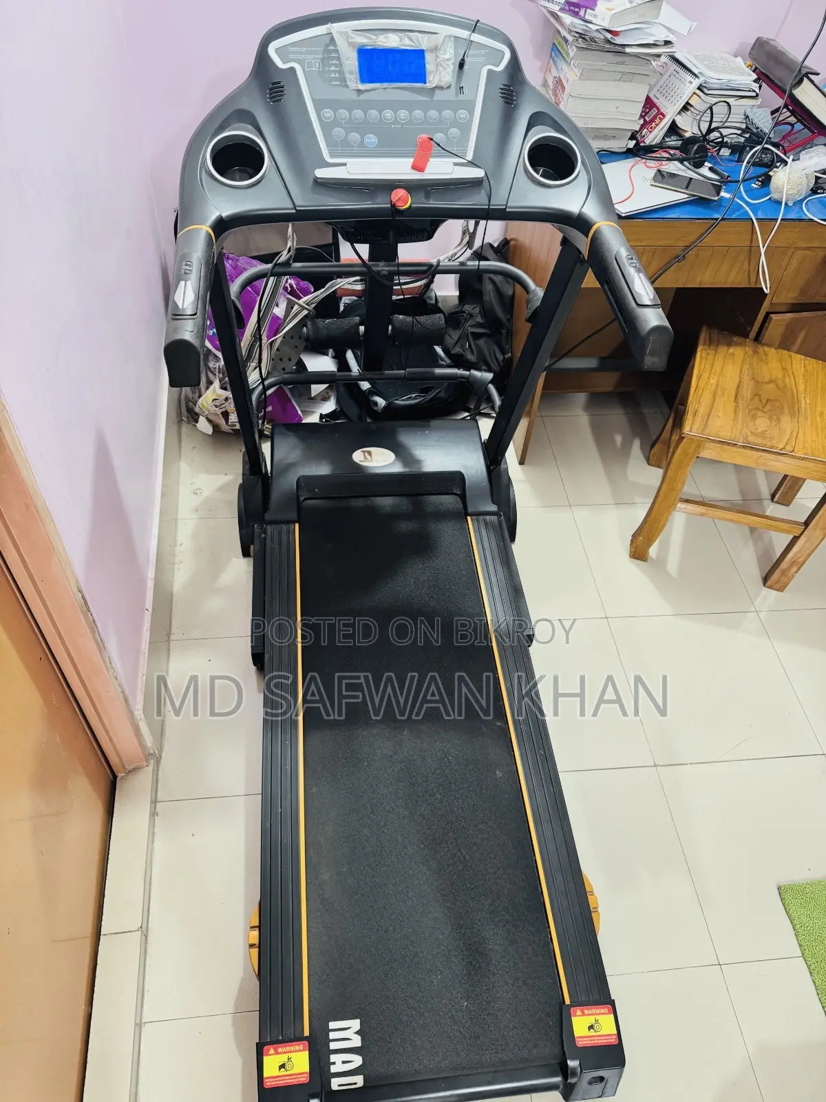 Top Jsen DK-12AB Motorized Treadmill - Like New Condition