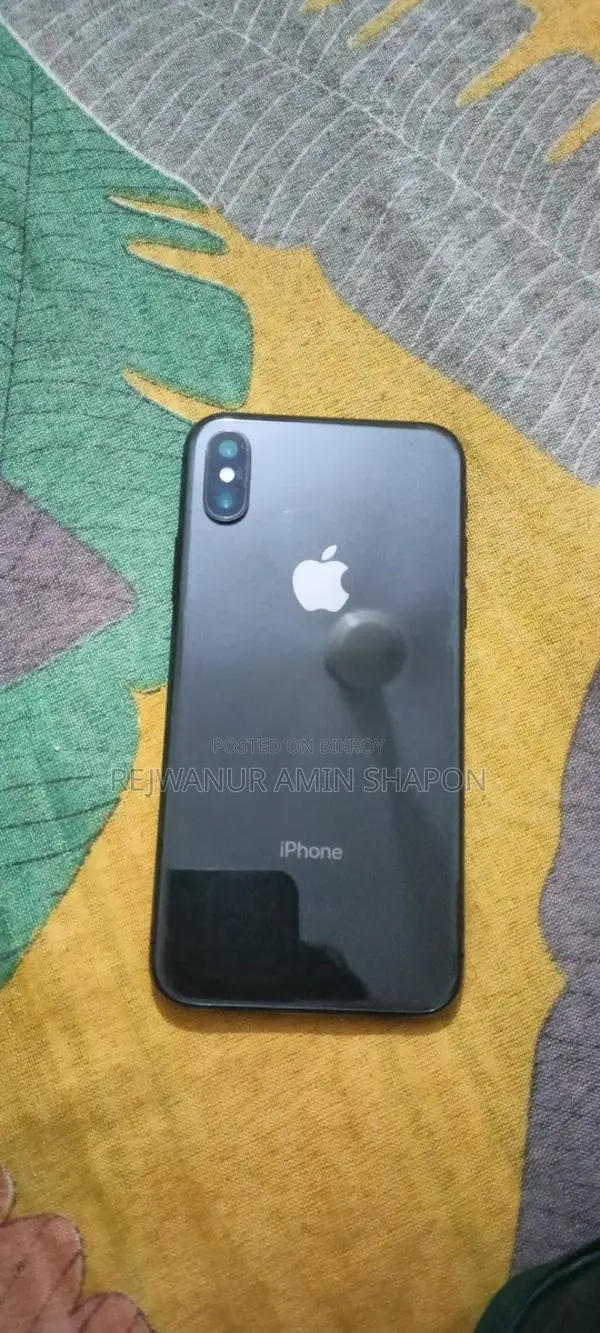 Apple iPhone X 64GB (Used)