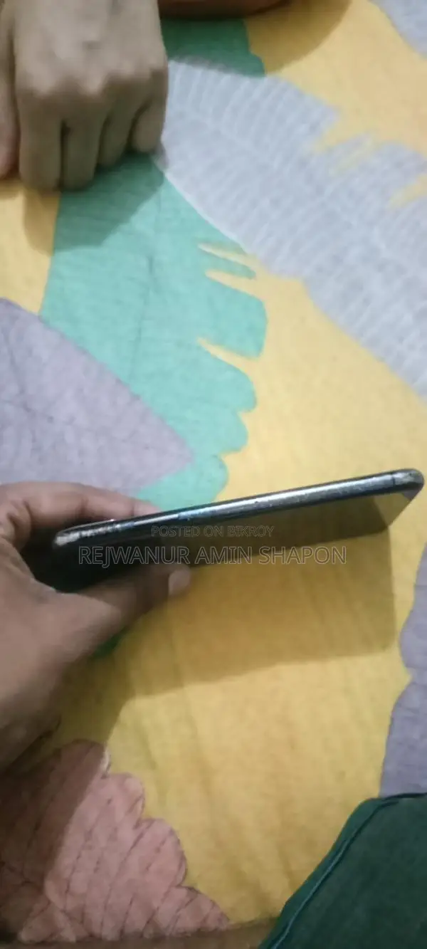 Apple iPhone X 64GB (Used)