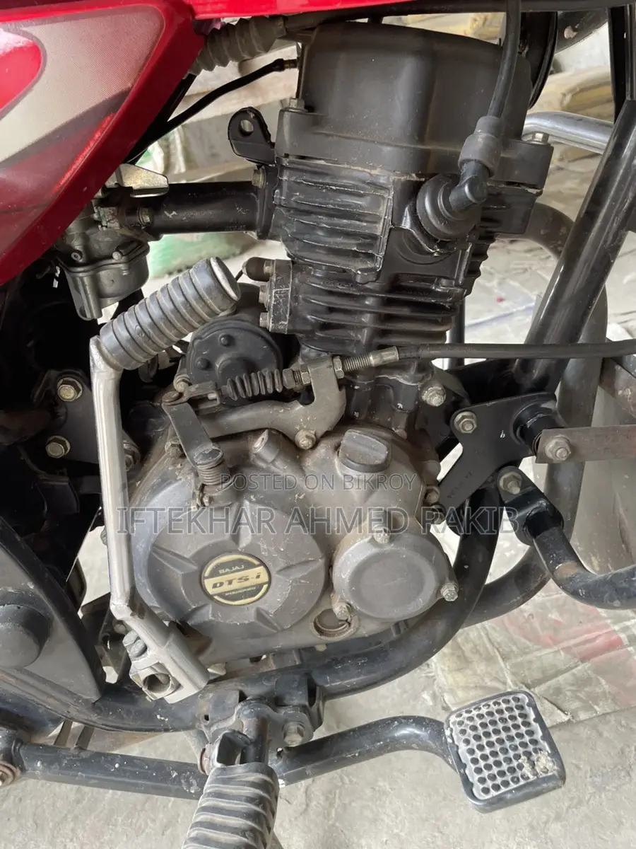 Bajaj Discover 100 . 2015
