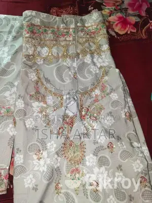 2-Piece Pakistani Outfit