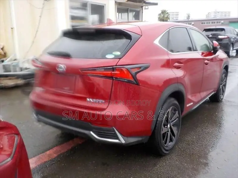 Lexus NX 300H Version L Wine 2020
