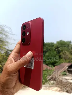 Realme 15x 5g 6+8/128 gb (Used)