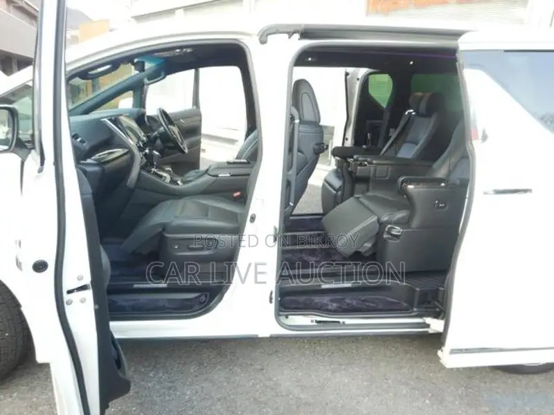 Toyota Alphard HYBRID 2021
