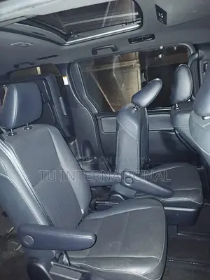 Toyota Esquire GI NON HYBRID PUSH 2020