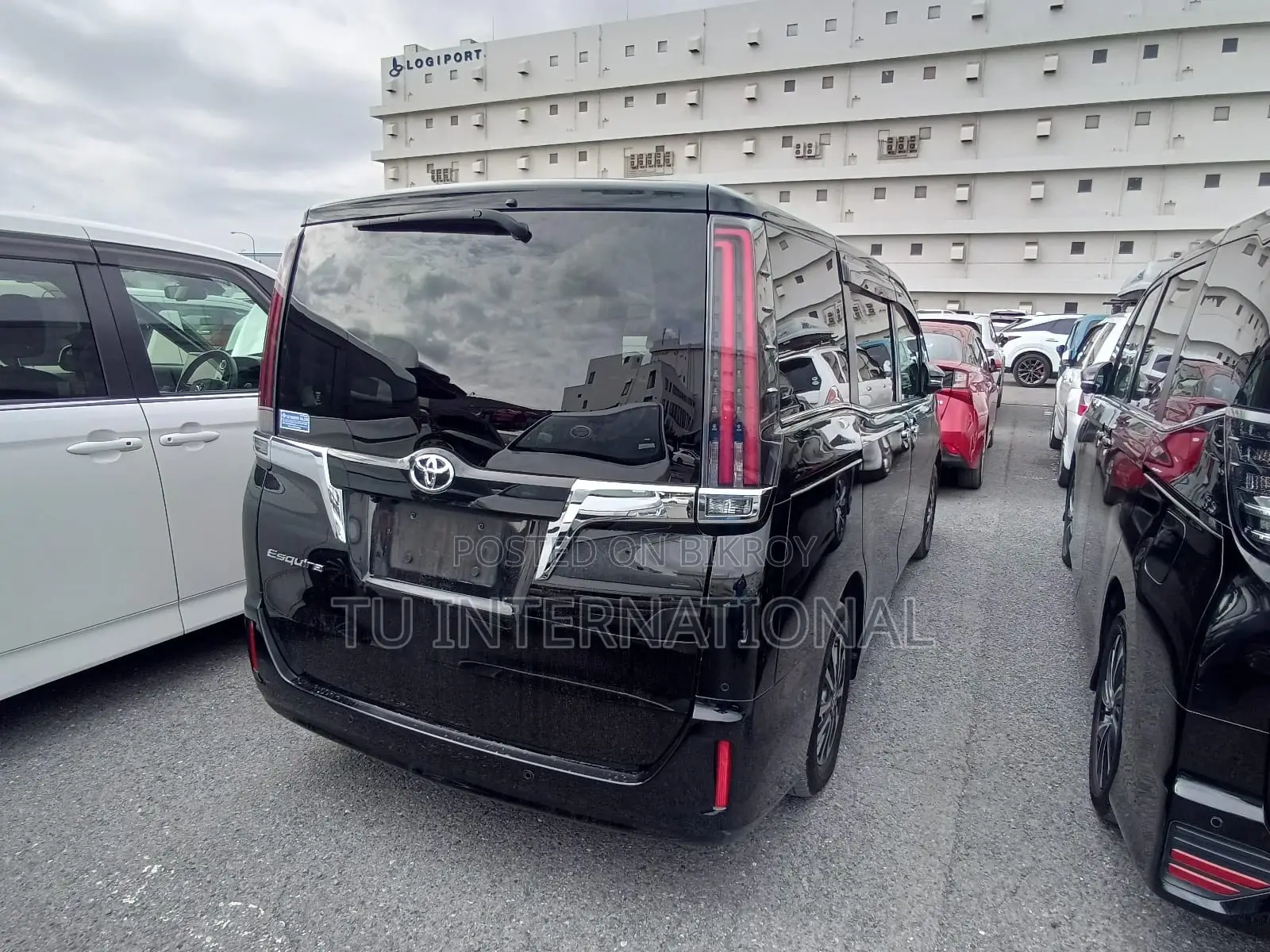 Toyota Esquire GI NON HYBRID PUSH 2020