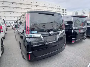 Toyota Esquire GI NON HYBRID PUSH 2020