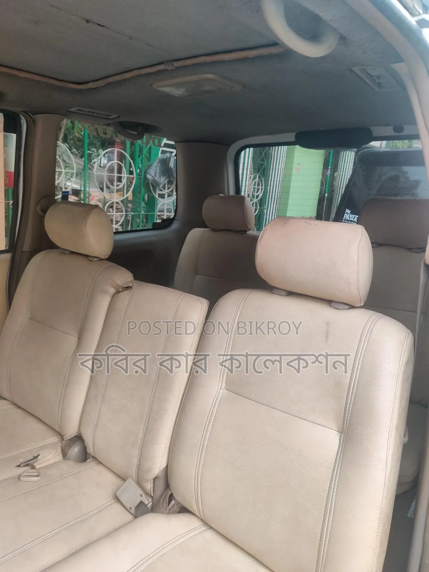 Toyota Noah sun roof 2004