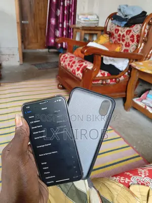 Apple iPhone XS (Used)