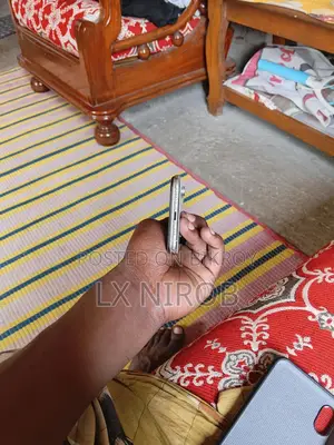 Apple iPhone XS (Used)
