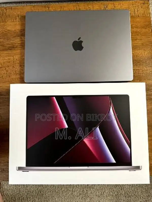 MacBook Pro M2 Max Laptop