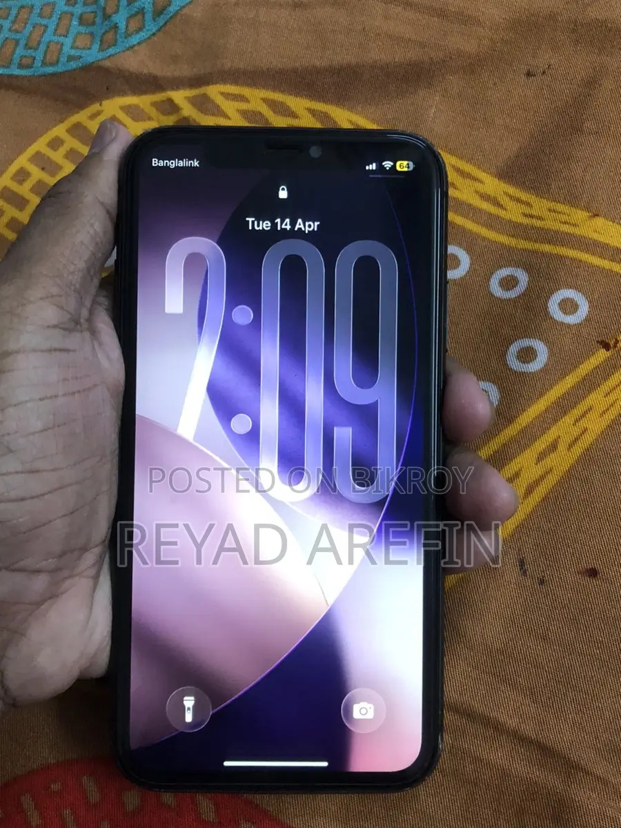 Apple iPhone 11 (Used)