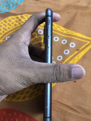 Apple iPhone 11 (Used)