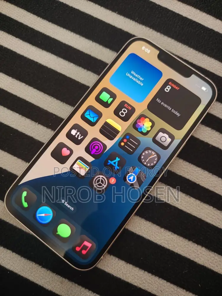 Apple iPhone 13 (Used)