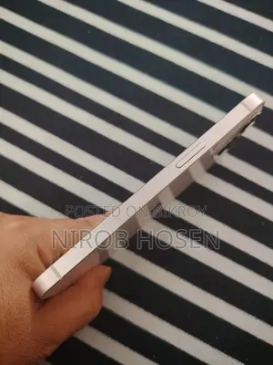 Apple iPhone 13 (Used)