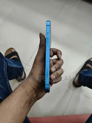 Apple iPhone 13 (Used)