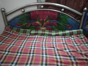 ষ্টিলের খাট