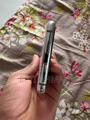 Samsung Galaxy S20 FE (Used)