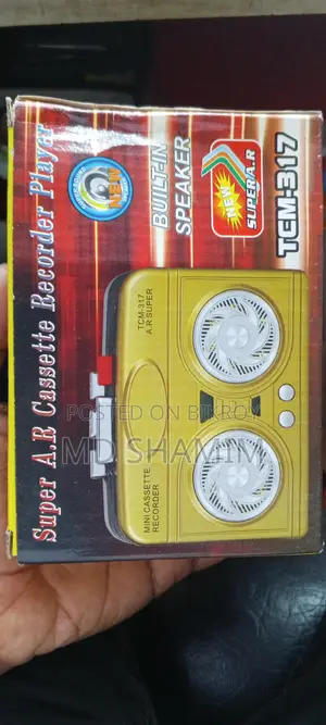 মিনি ক্যাসেট প্লেয়ার