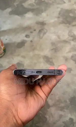 Samsung Galaxy S22 Ultra (Used)