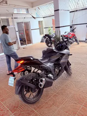 Suzuki Gixxer 250 Sf 2025