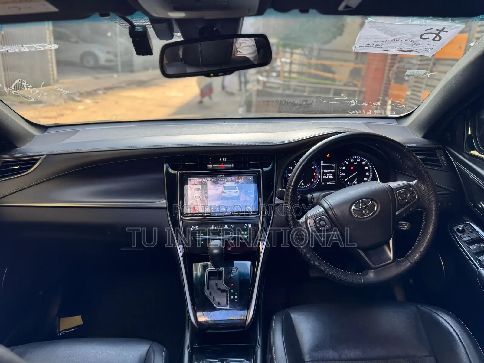 Toyota Harrier non hybrid premium 2020