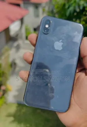 Apple iPhone XS (Used)