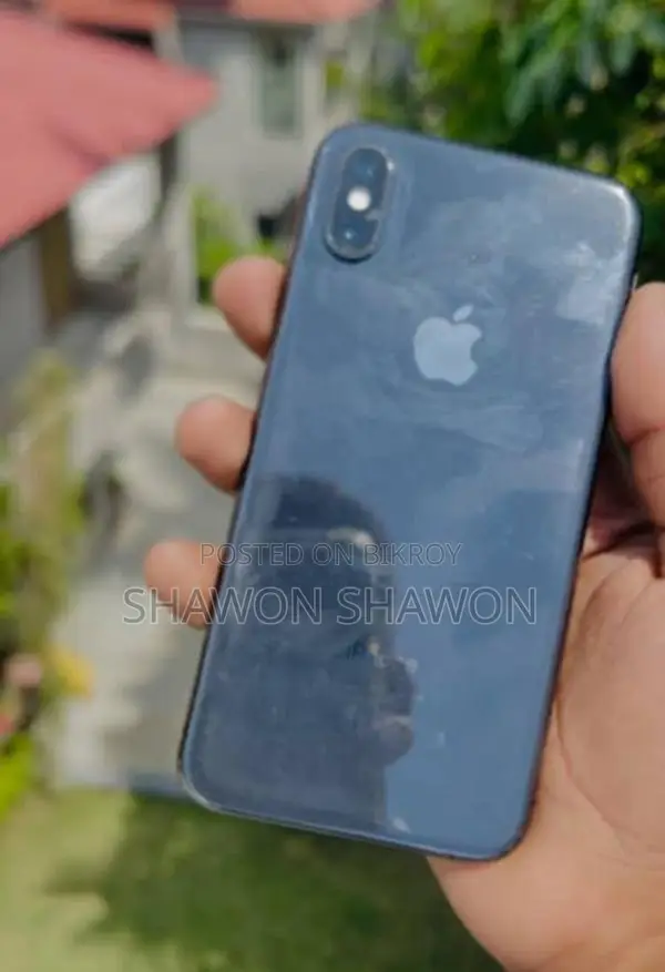 Apple iPhone XS (Used)