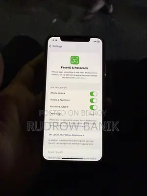 Apple iPhone XS . (Used)