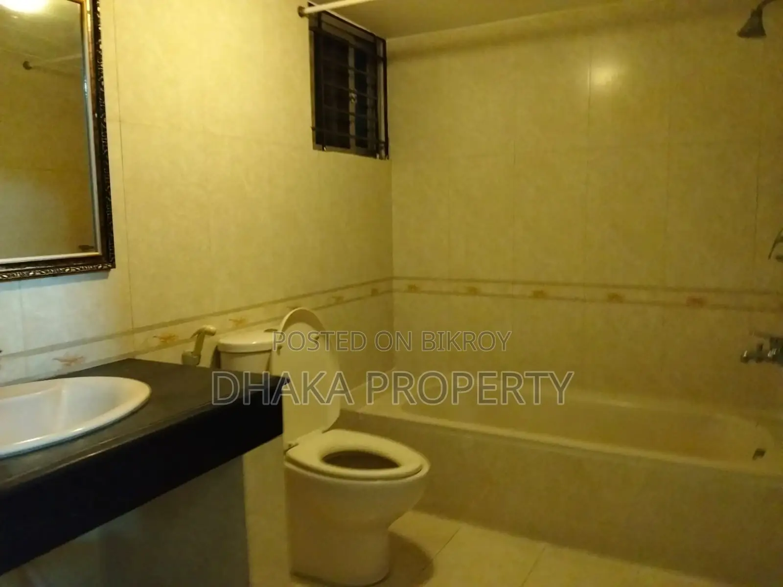 4 Bedroom Wonderful Flat Rent at Gulshan 2 North