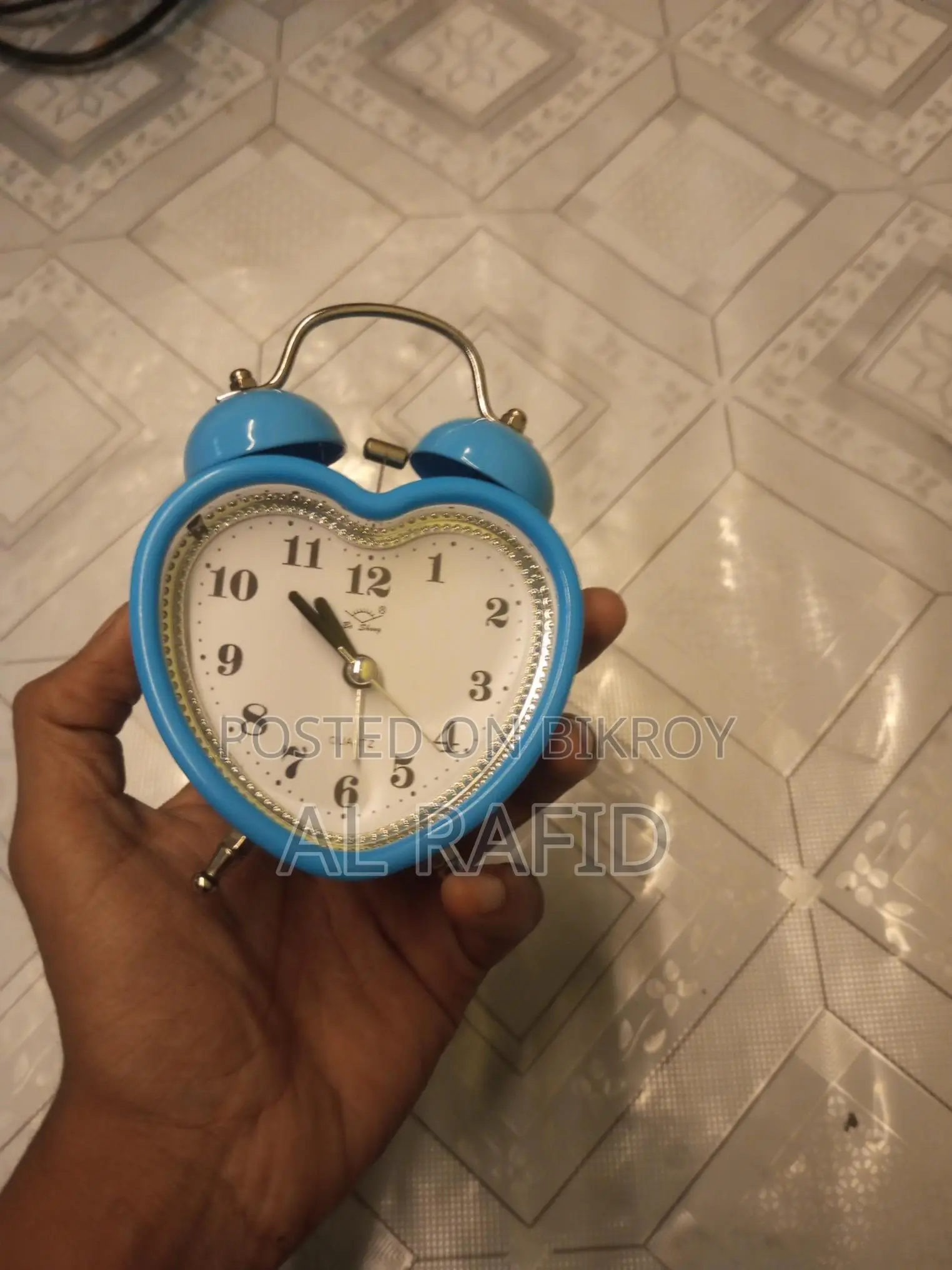 Classic Desktop Alarm Clock - Great Condition