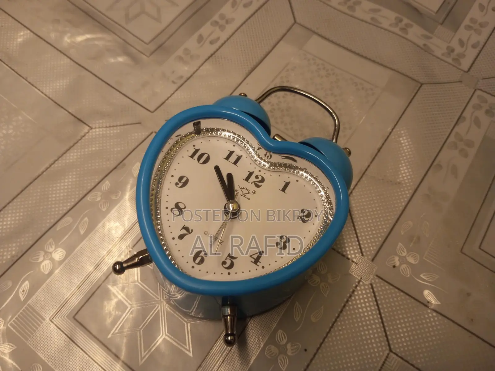 Classic Desktop Alarm Clock - Great Condition