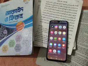 Samsung Galaxy A70 (Used)