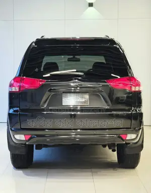 Mitsubishi Pajero sport 2012