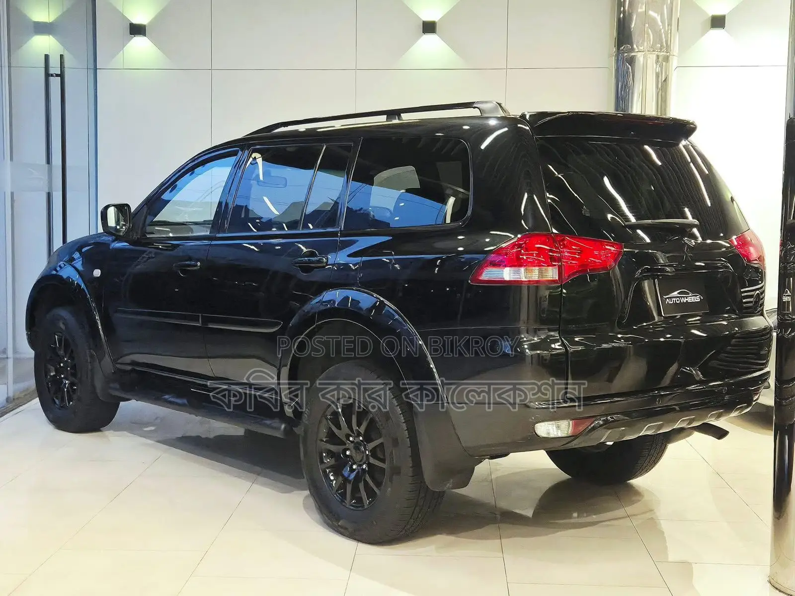 Mitsubishi Pajero sport 2012