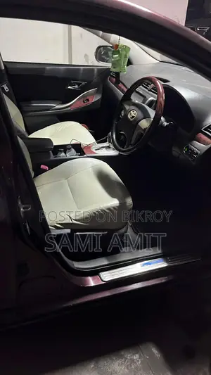 Toyota Premio F 2010