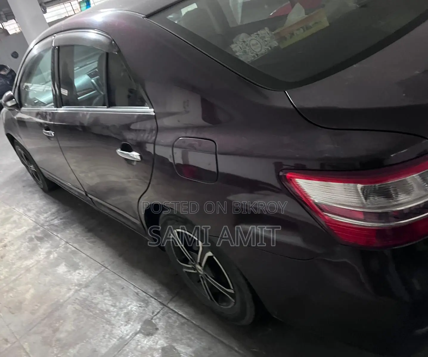 Toyota Premio F 2010