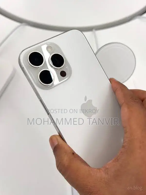 Apple iPhone 15 Pro (Used)