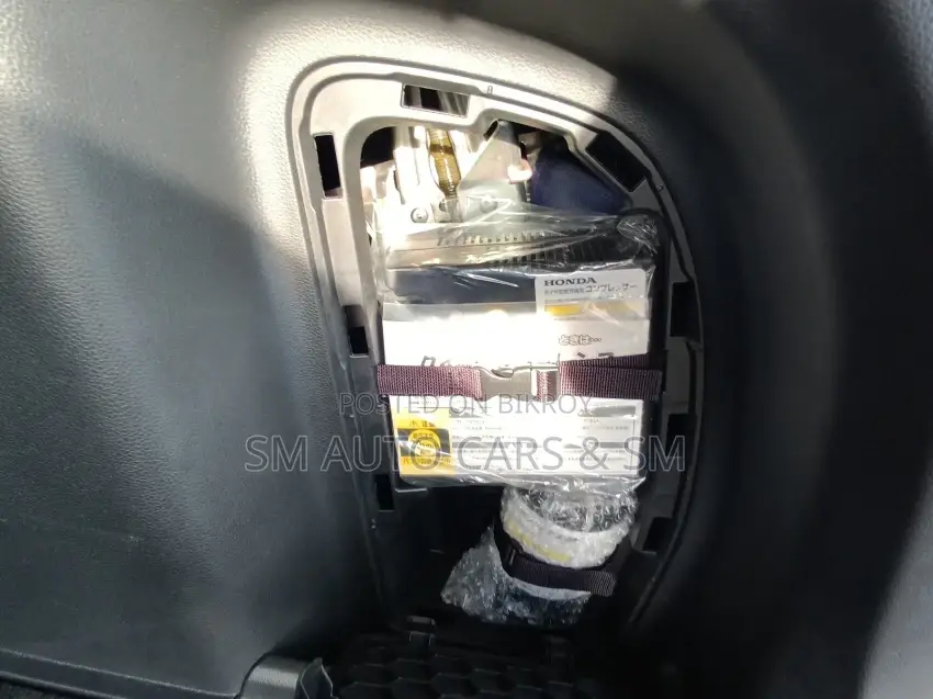 Honda Vezel HEZ-Z Red Wine 2021