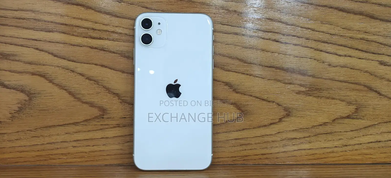 Apple iPhone 11 128GB White (Used)