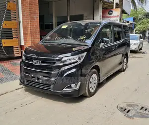 Toyota Noah PUSH start 2021