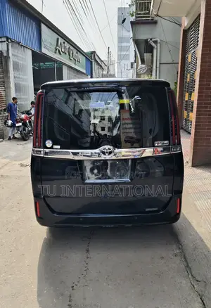 Toyota Noah PUSH start 2021
