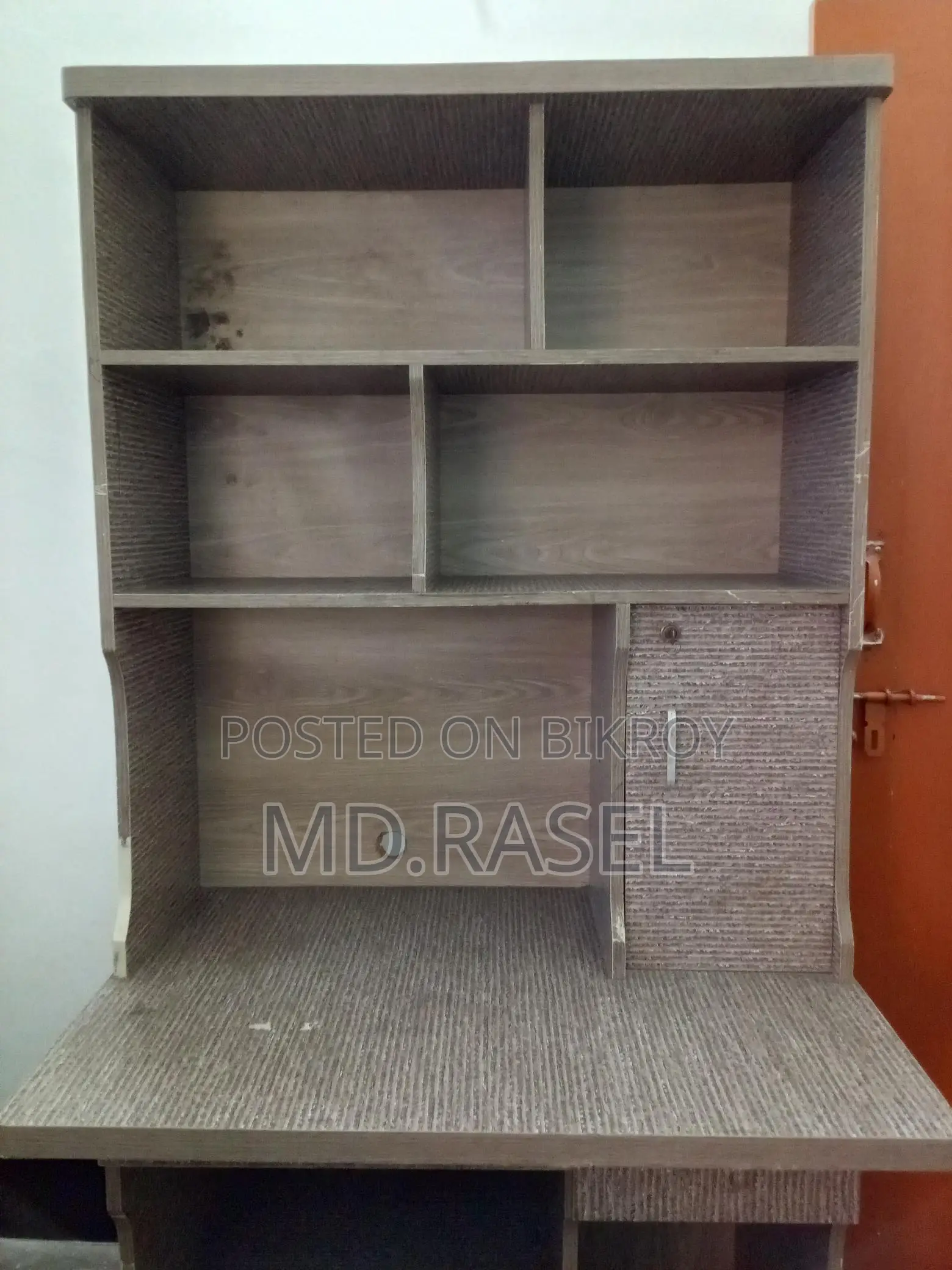 Reading Table With Book Shelf and Computer Set.